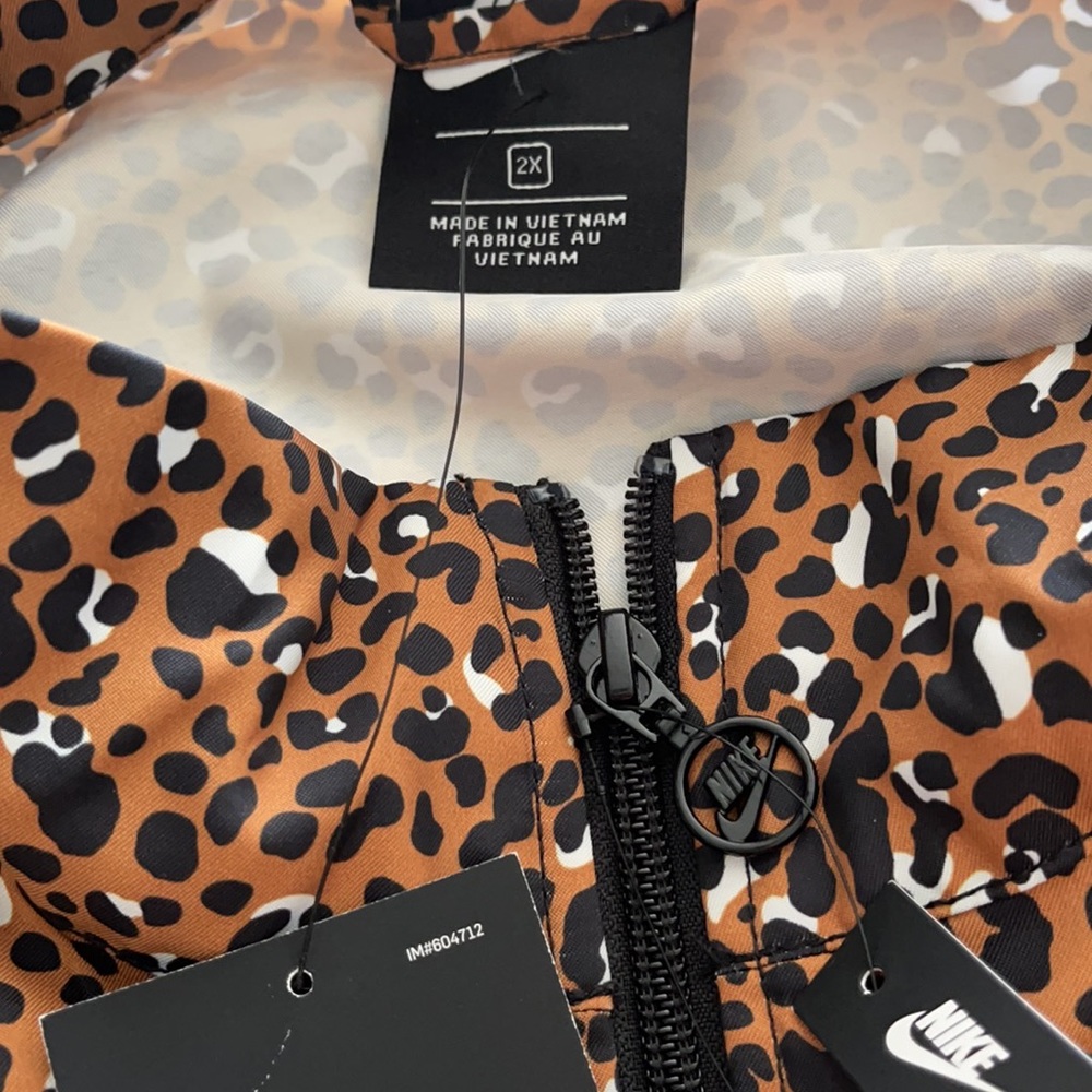 Nike Track Jacket - Picture 3 of 5